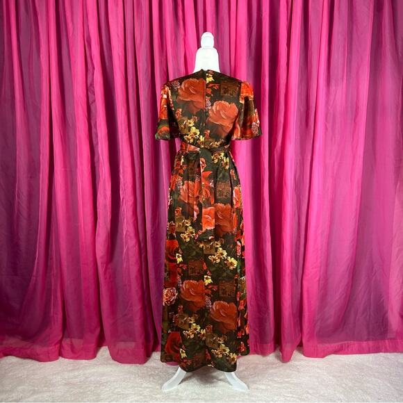 Vintage unbranded rose and graphic print maxi dress, size med - Picture 2 of 13